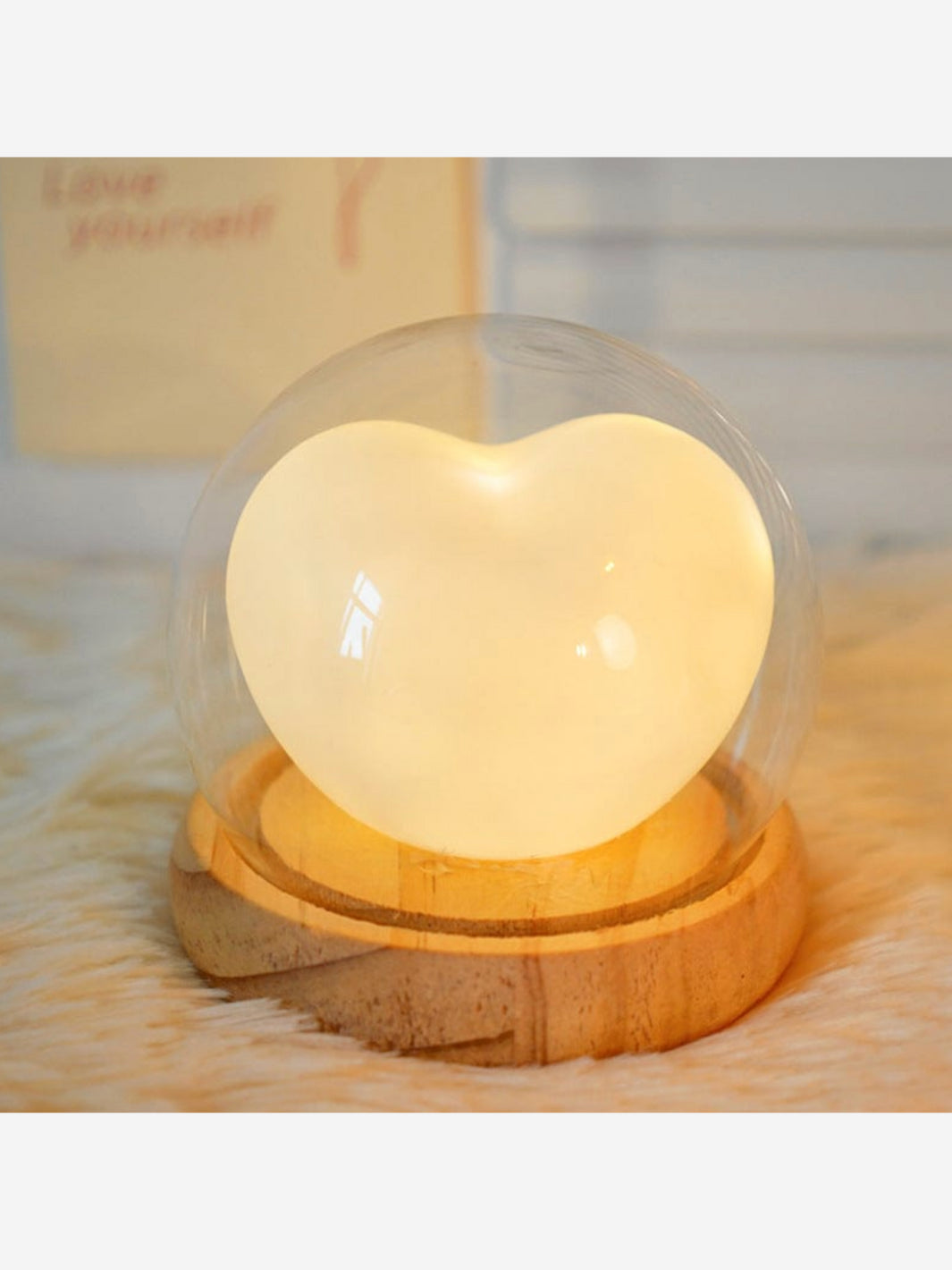 Lampe de Chevet Romantique Coeur blanc Sous Cloche avec socle en bois