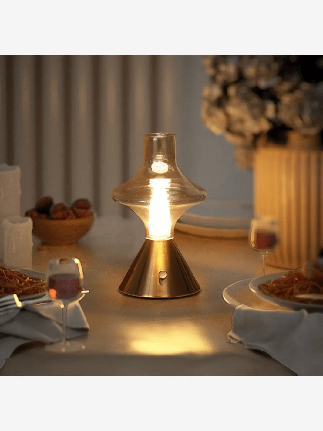 Lampe de chevet sans fil dorée