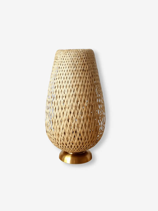 lampe de chevet en bambou sur un socle couleur doree