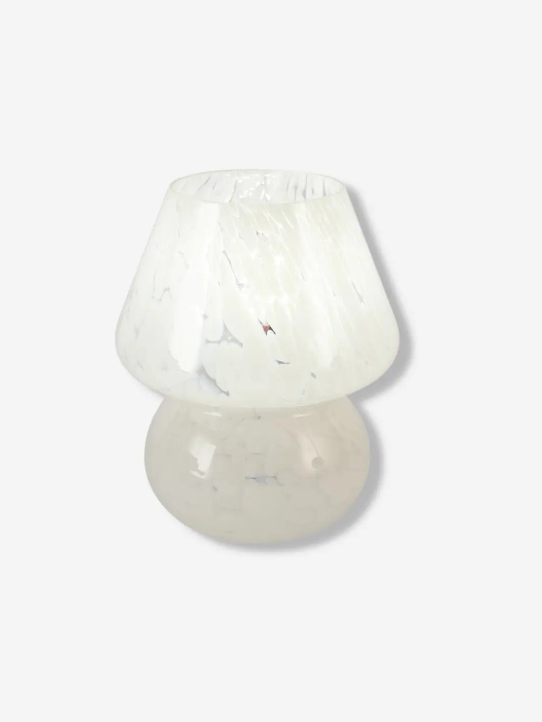 lampe de chevet champignon en verre blanche mignonne et cocooning