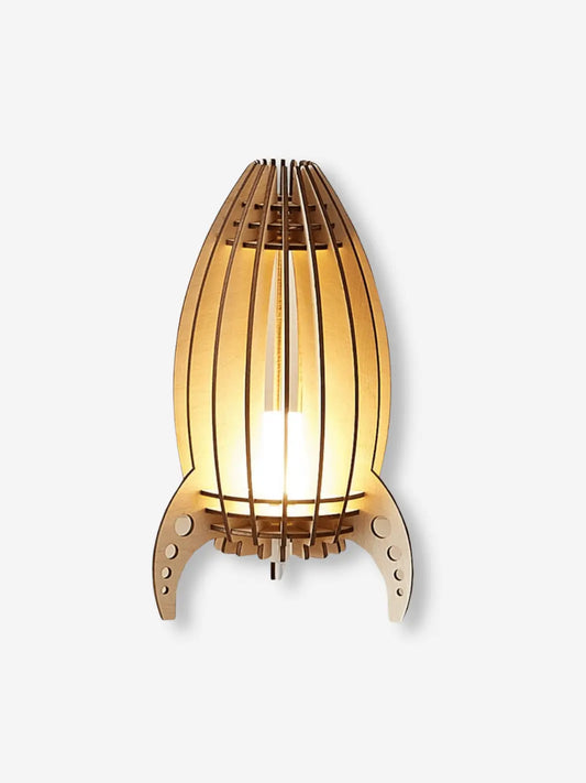 lampe de chevet en bois pour enfant garcon en forme de fusee prete a decoller