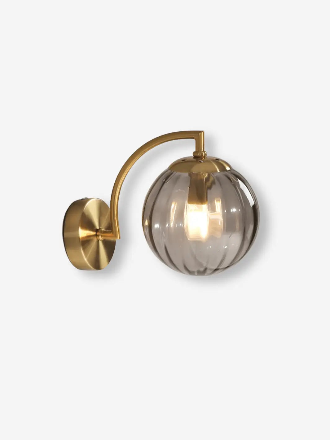 lampe de chevet murale moderne et design avec socle couleur or et bulle lumineuse gris