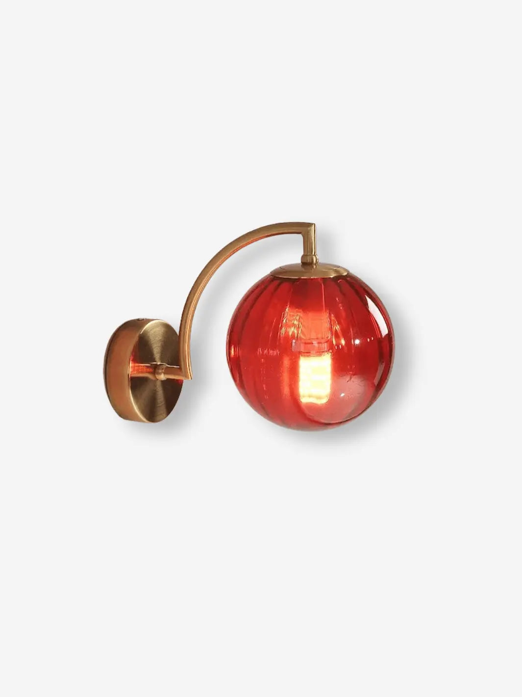 lampe de chevet murale moderne et design avec socle couleur or et bulle lumineuse rouge eclatant