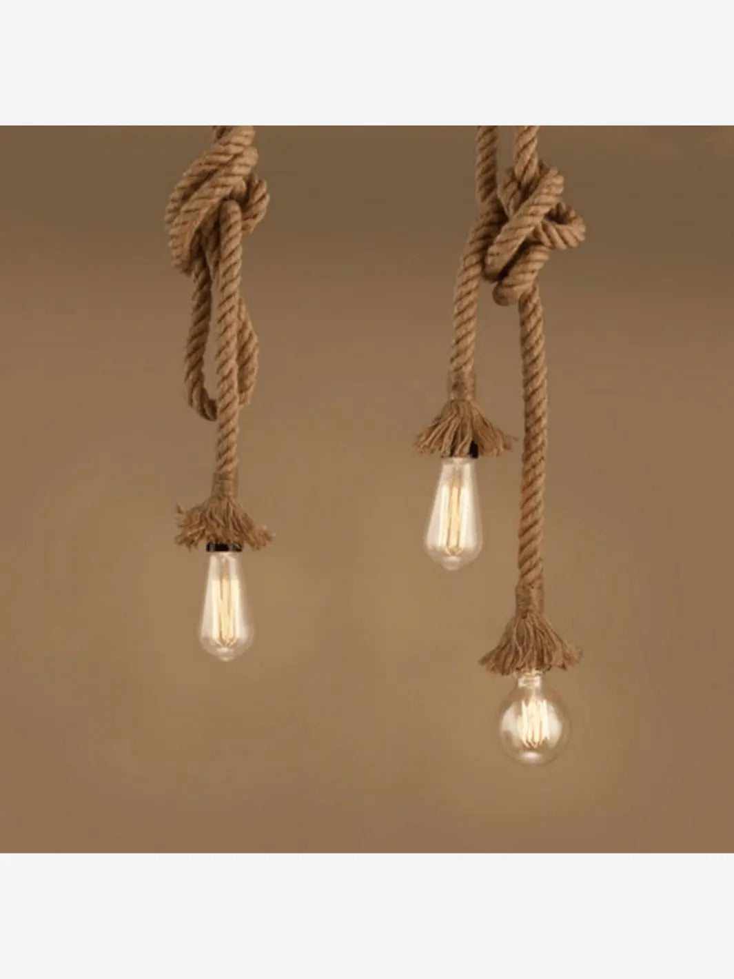 Deux modèles de lampes de chevet suspendue en corde